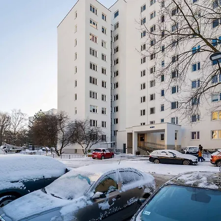 Apartment Sandstone Targowek