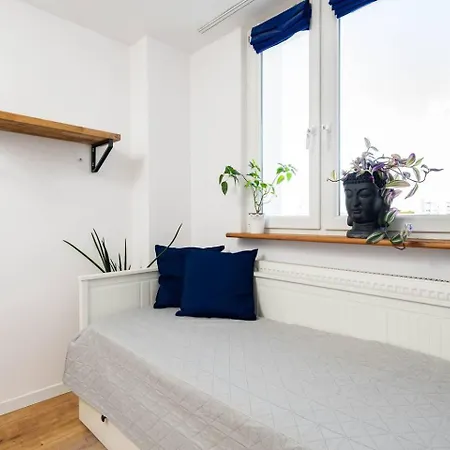 Sandstone Targowek Apartment Warsaw