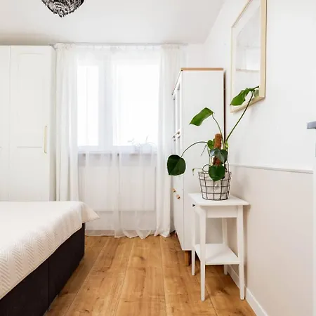 Apartment Sandstone Targowek *