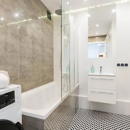 Sandstone Targowek דירה ורשה