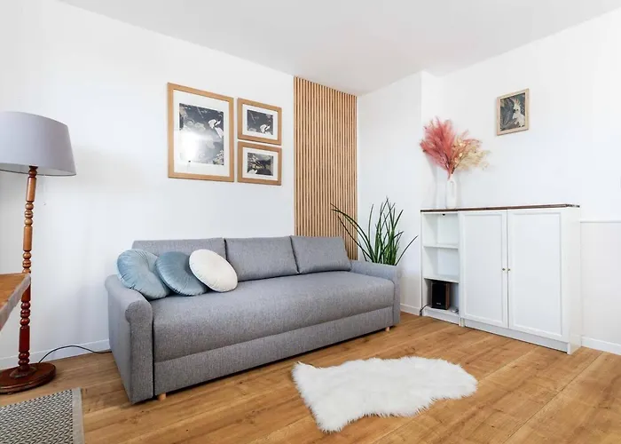 Sandstone Targowek شقة