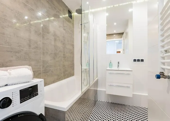 Sandstone Targowek Apartment Warsaw