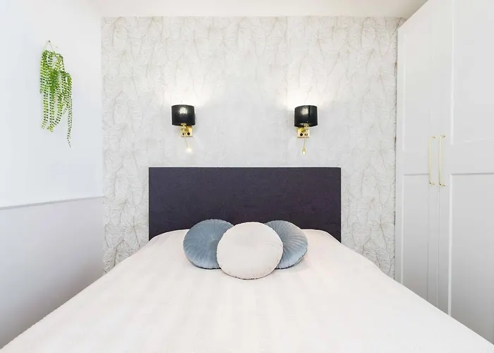 Sandstone Targowek *